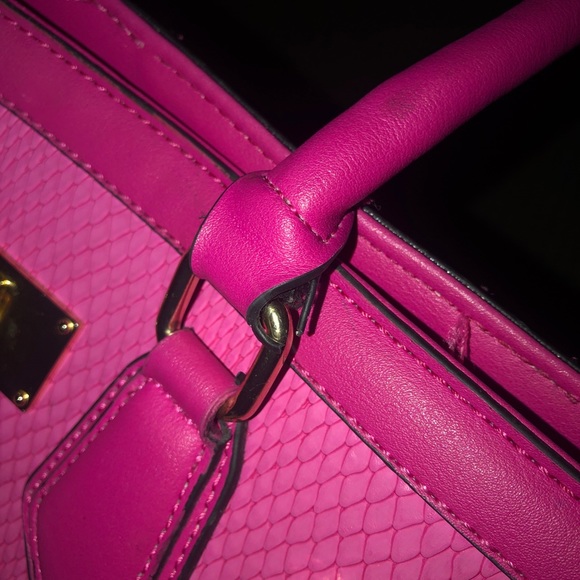 Pink Purse - Picture 3 of 4